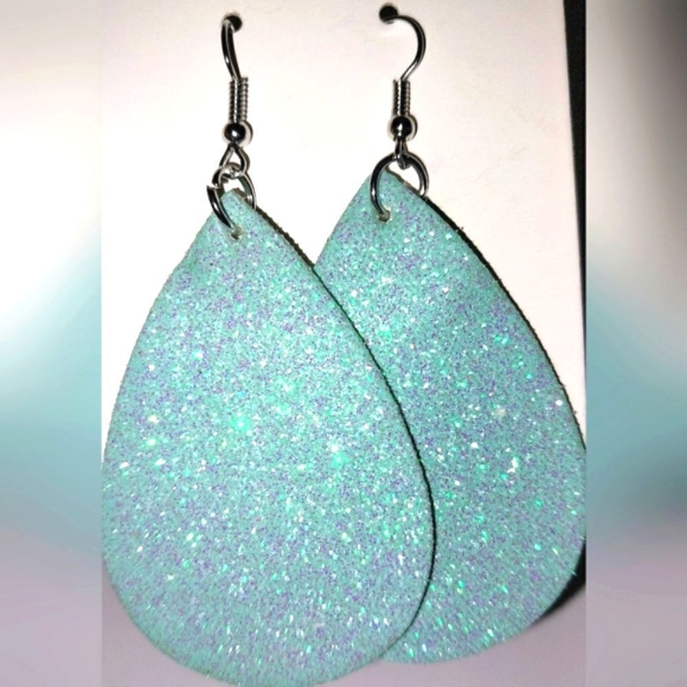 Ladies Beautiful bedazzled fashion earrings